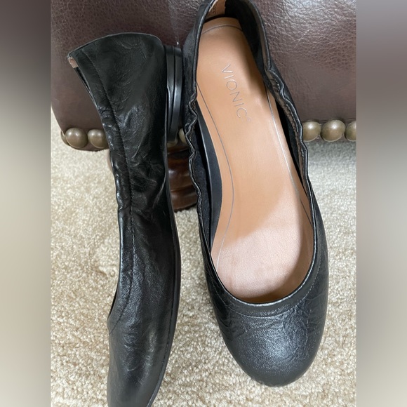 Vionic Women’s Black Ballet Flat 8M Orthotic Insole Arch. Like New condition. - Picture 2 of 6